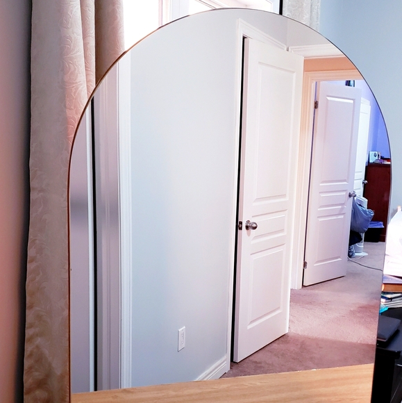 [SOLD] Thin Clear Beige & Gold Vanity Mirror - Picture 1 of 3